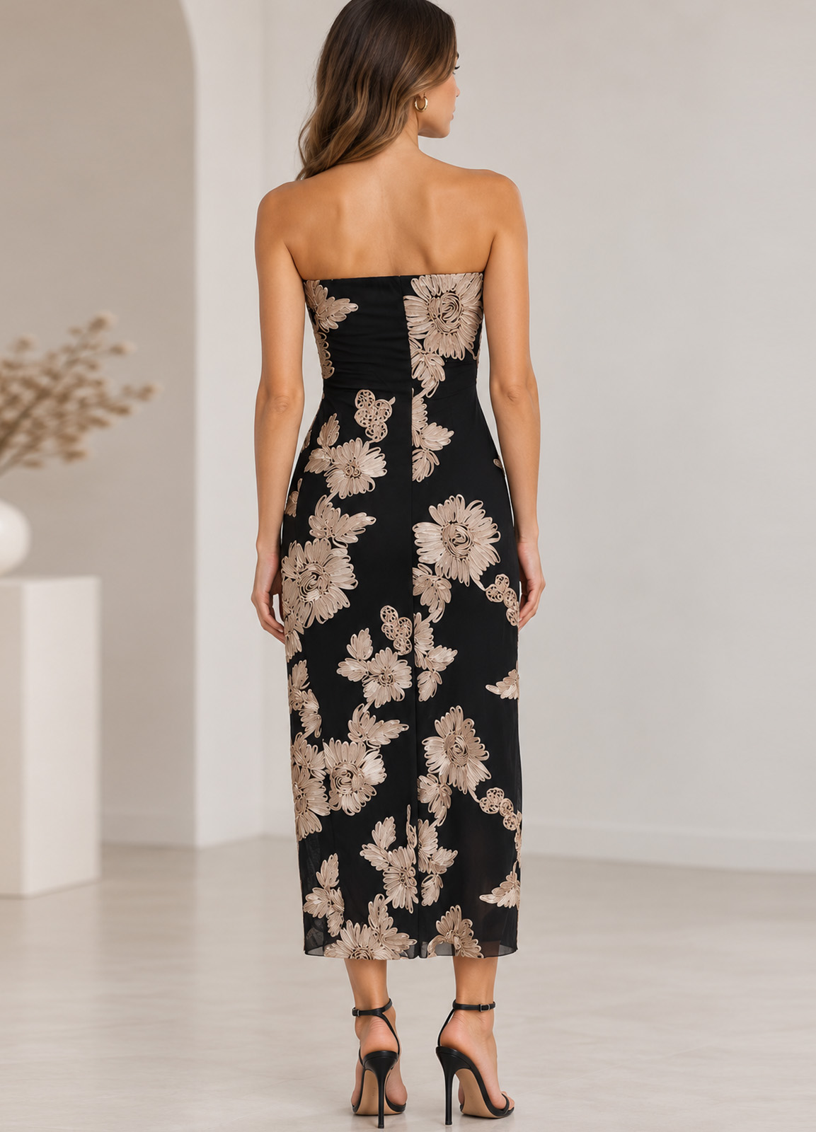Μαύρο Strapless Midi Φόρεμα με Ανάγλυφα Λουλούδια