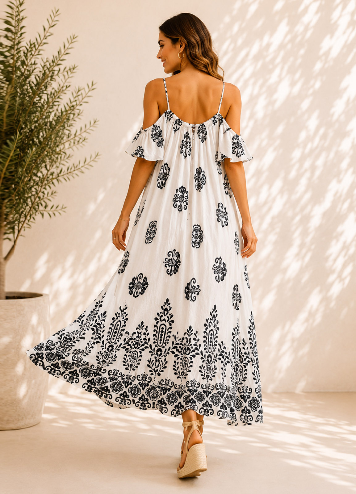 Maxi Φόρεμα Boho με Off-Shoulder Μανίκια & Ασπρόμαυρο Ethnic Print