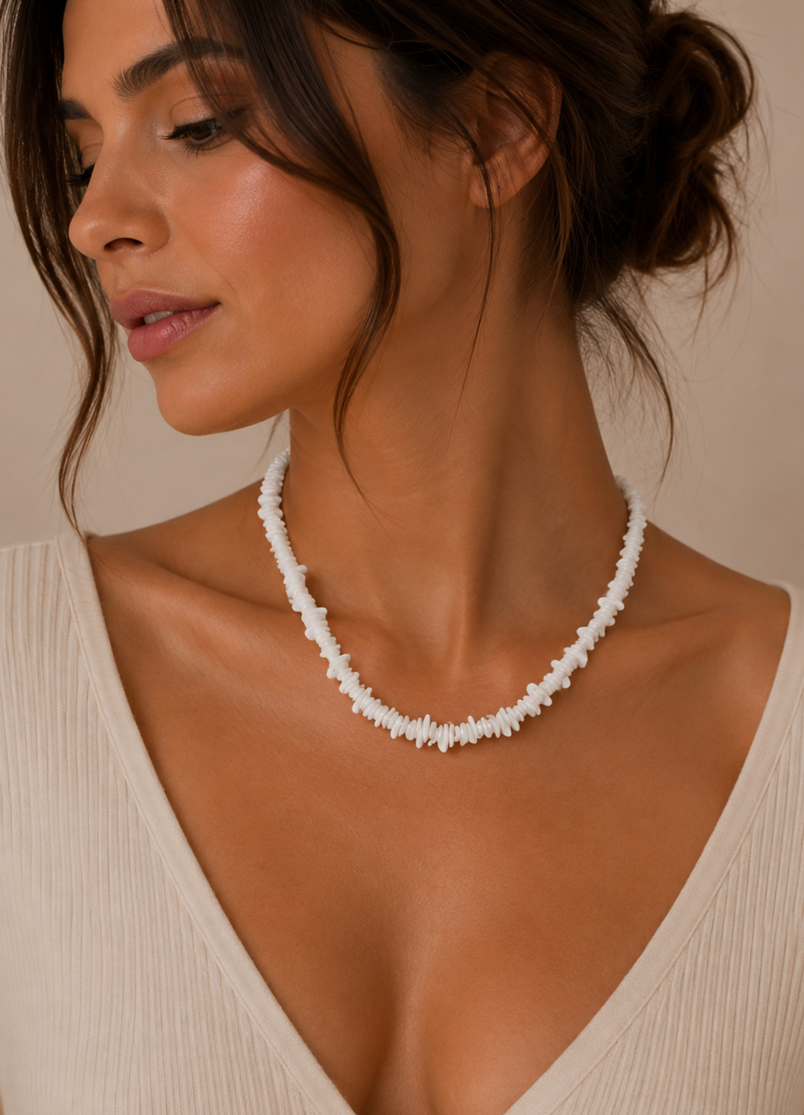 Κολιέ White