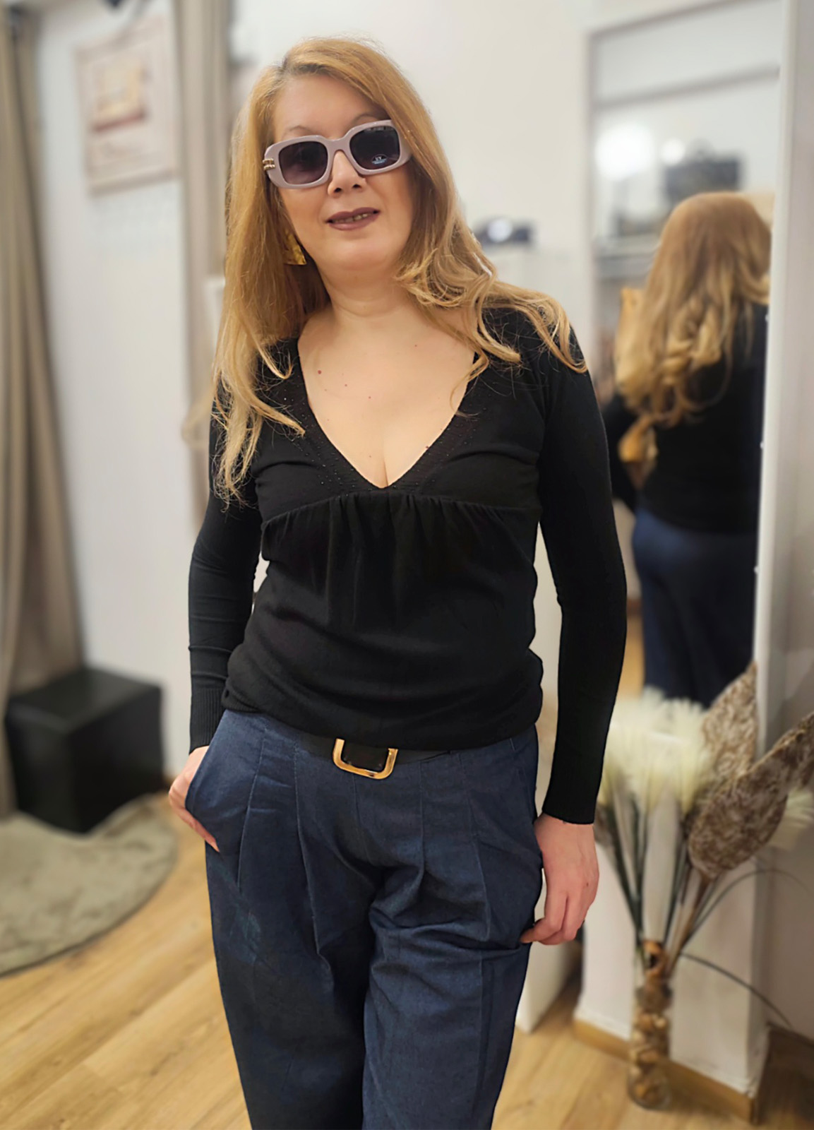 Πλεκτή Μπλούζα με V Black