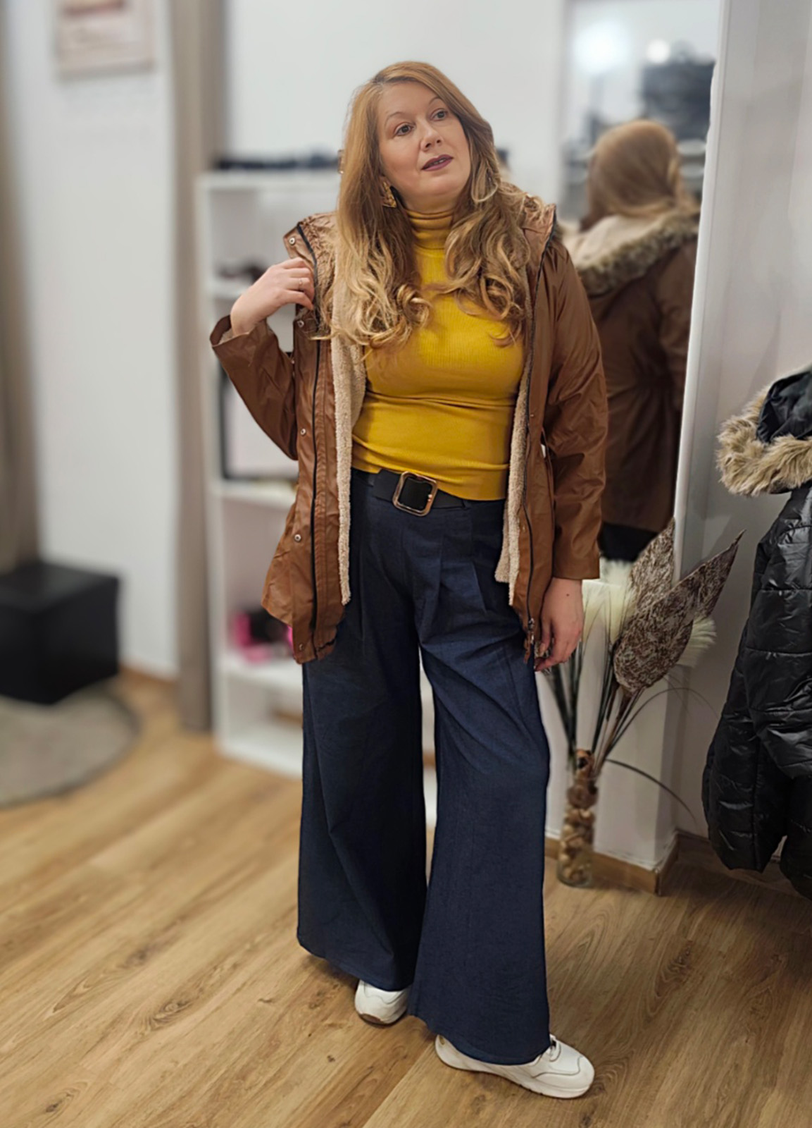 Μπουφάν Δερματίνη με Εσωτερική Επένδυση Γούνας Camel