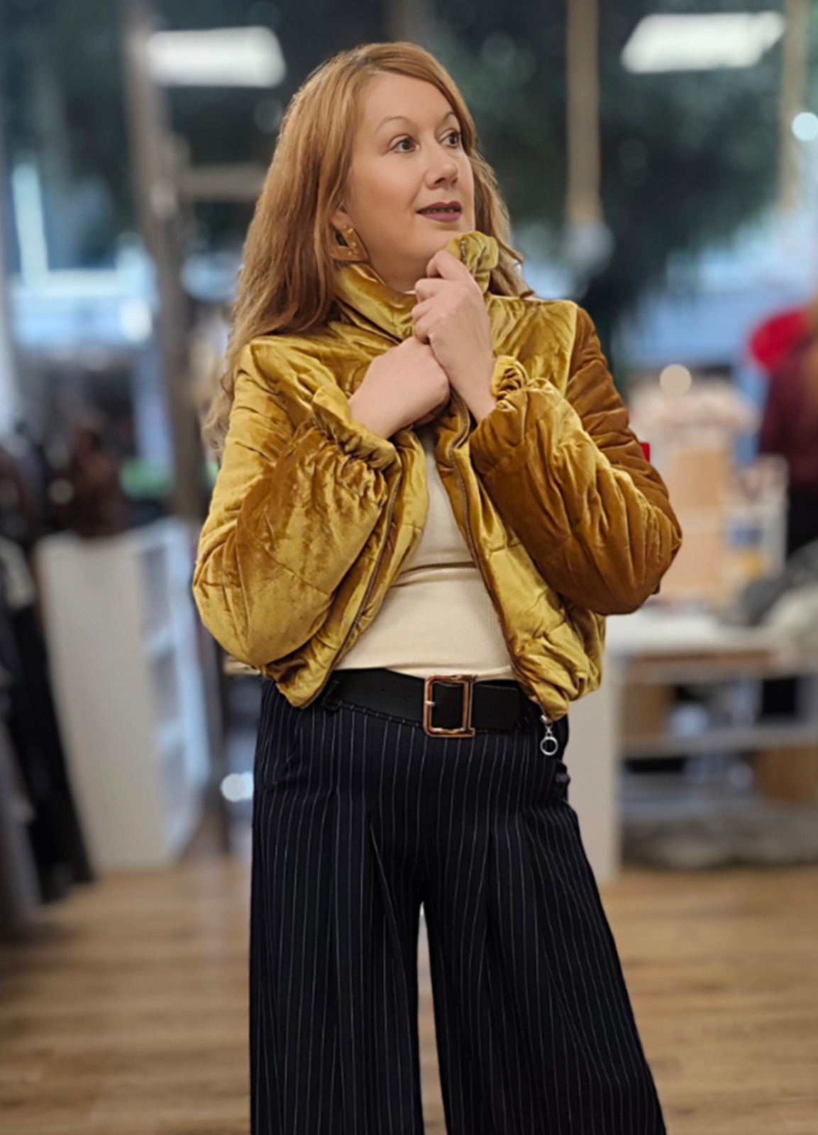 Βελούδινο Μπουφάν Crop με Φερμουάρ και Τσέπες