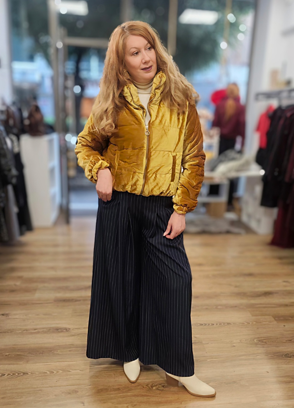 Βελούδινο Μπουφάν Crop με Φερμουάρ και Τσέπες