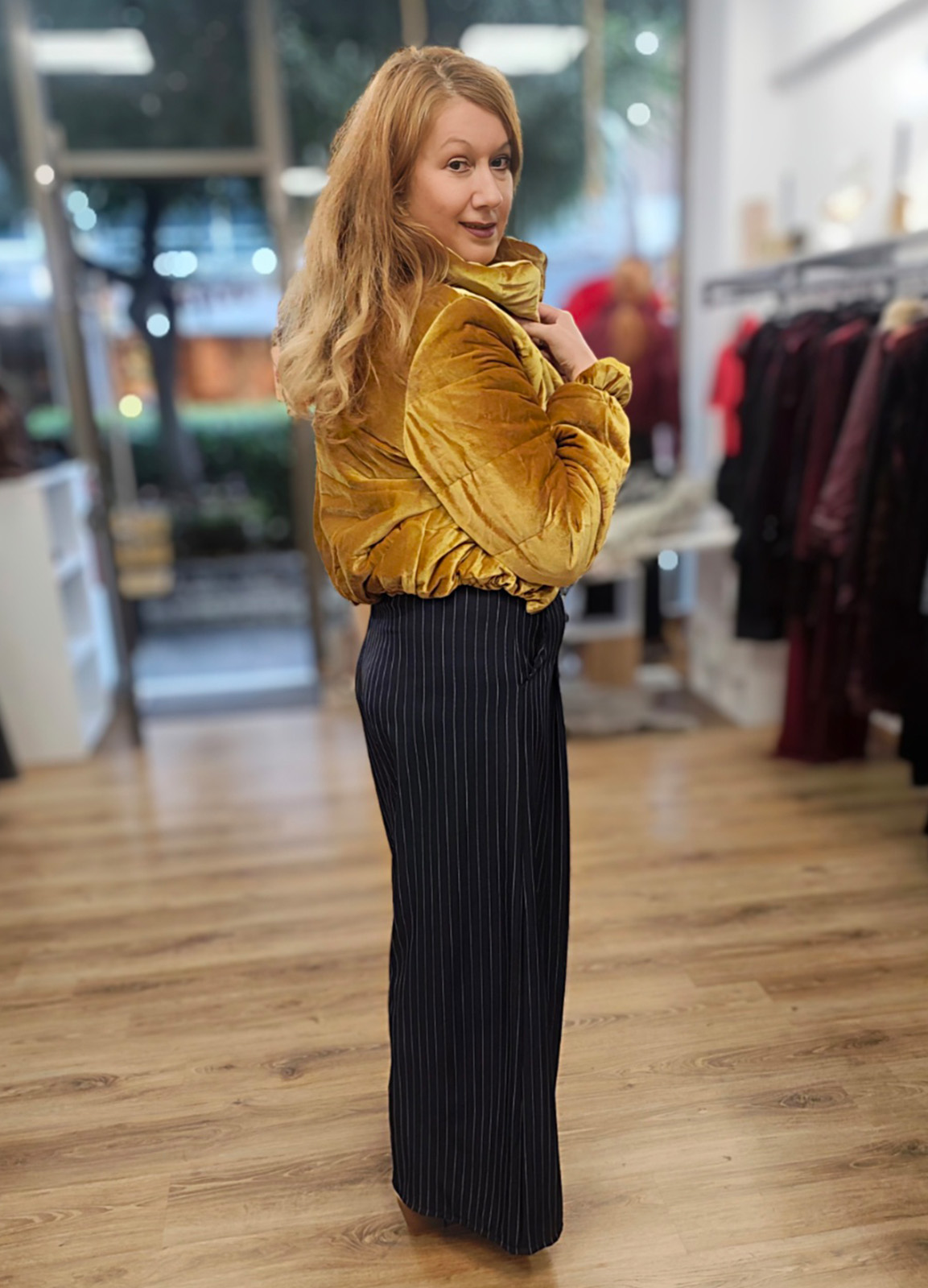 Βελούδινο Μπουφάν Crop με Φερμουάρ και Τσέπες