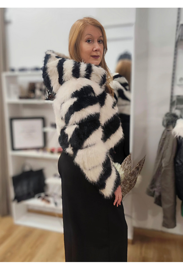 Crop Jacket από Eco Γούνα με Κουκούλα – Ασπρόμαυρο