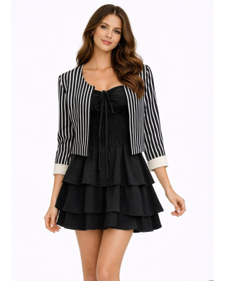 Κοντό Σακάκι από Τεχνητό Δέρμα με Ρίγες