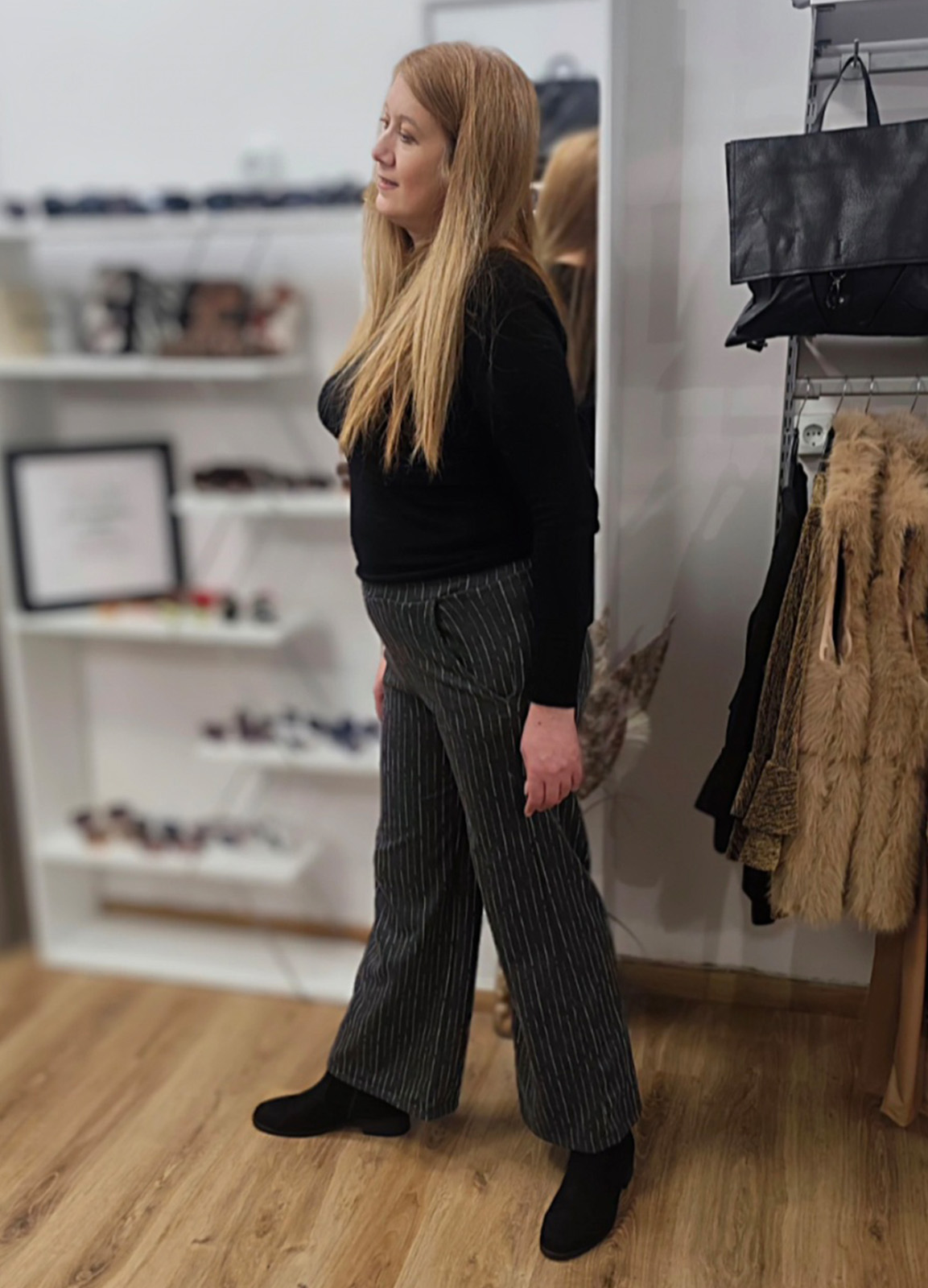 Ελαστικό Γκρι Παντελόνι Με Ασύμμετρη Ρίγα