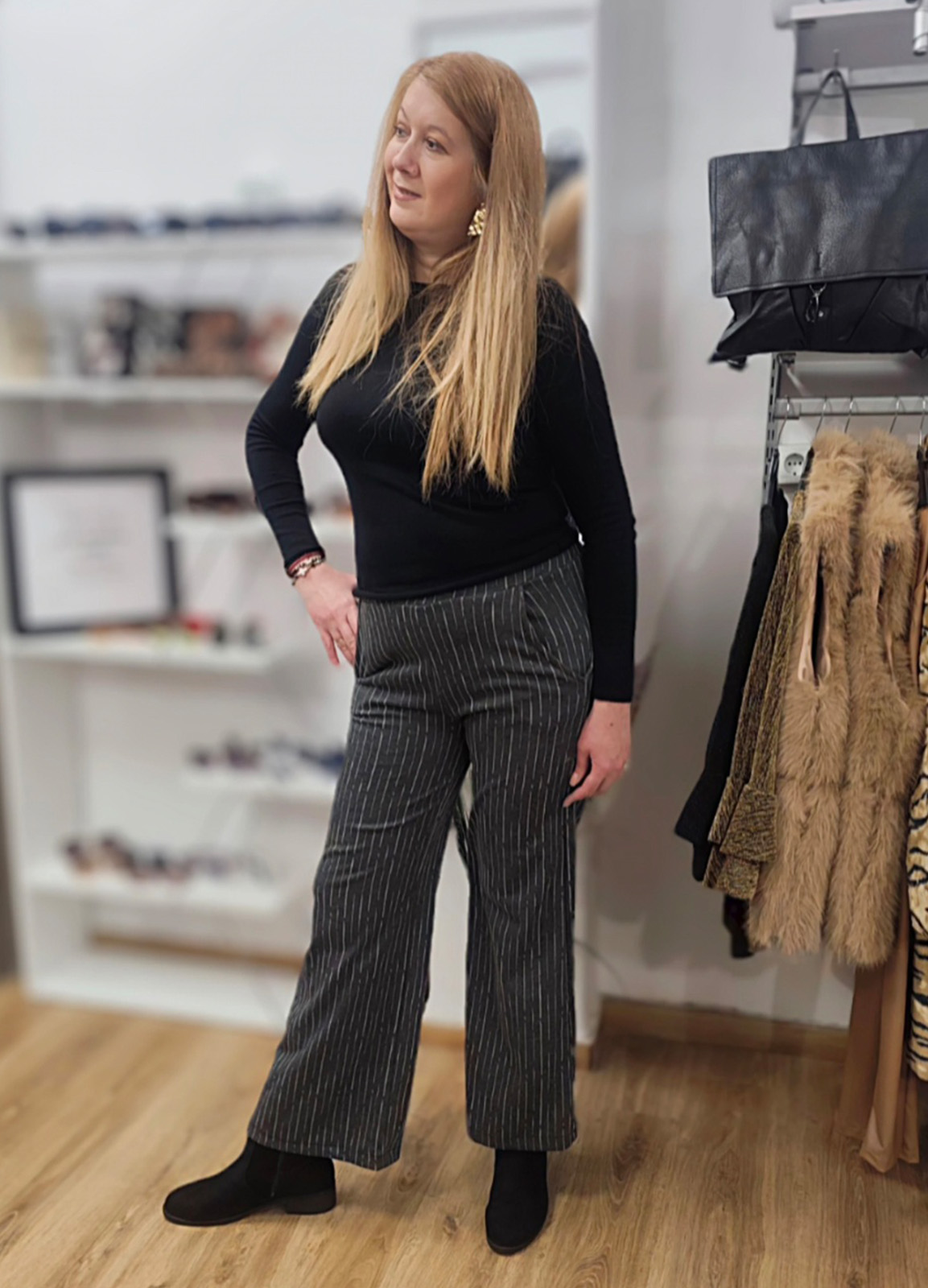 Ελαστικό Γκρι Παντελόνι Με Ασύμμετρη Ρίγα