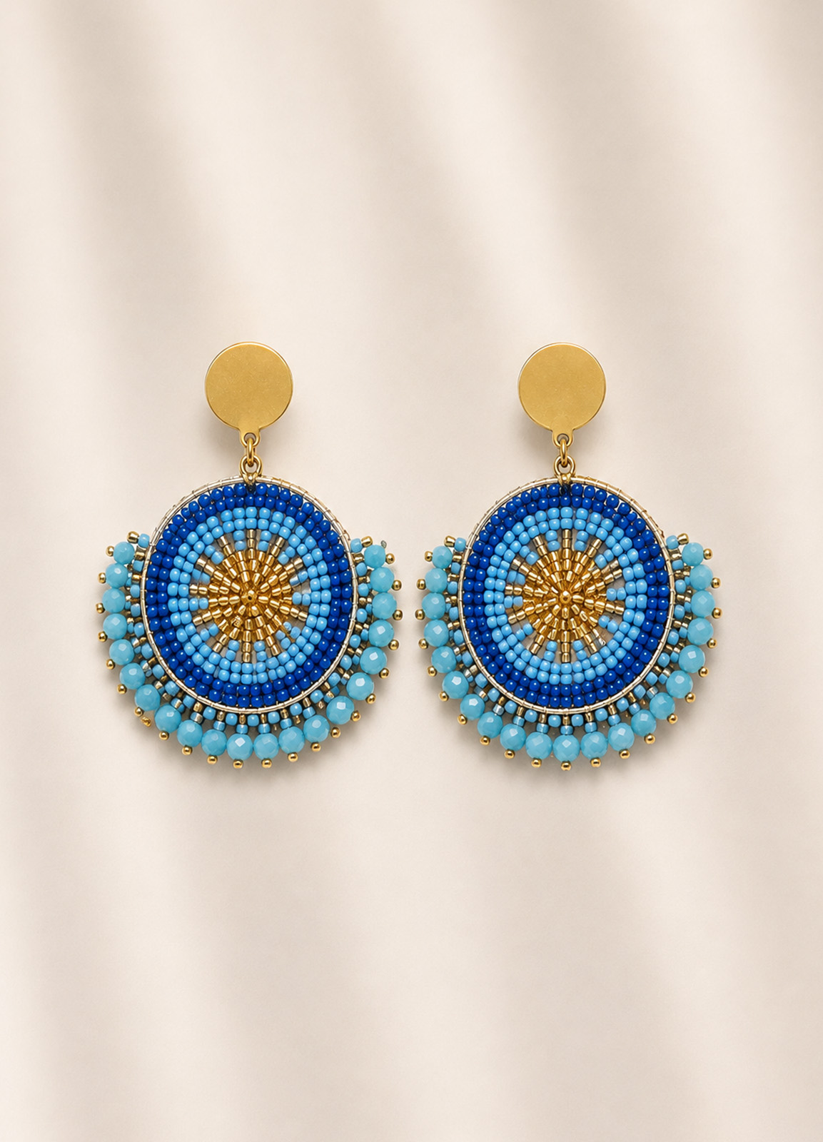 Boho Σκουλαρίκια με Μπλε Χάντρες & Χρυσές Λεπτομέρειες