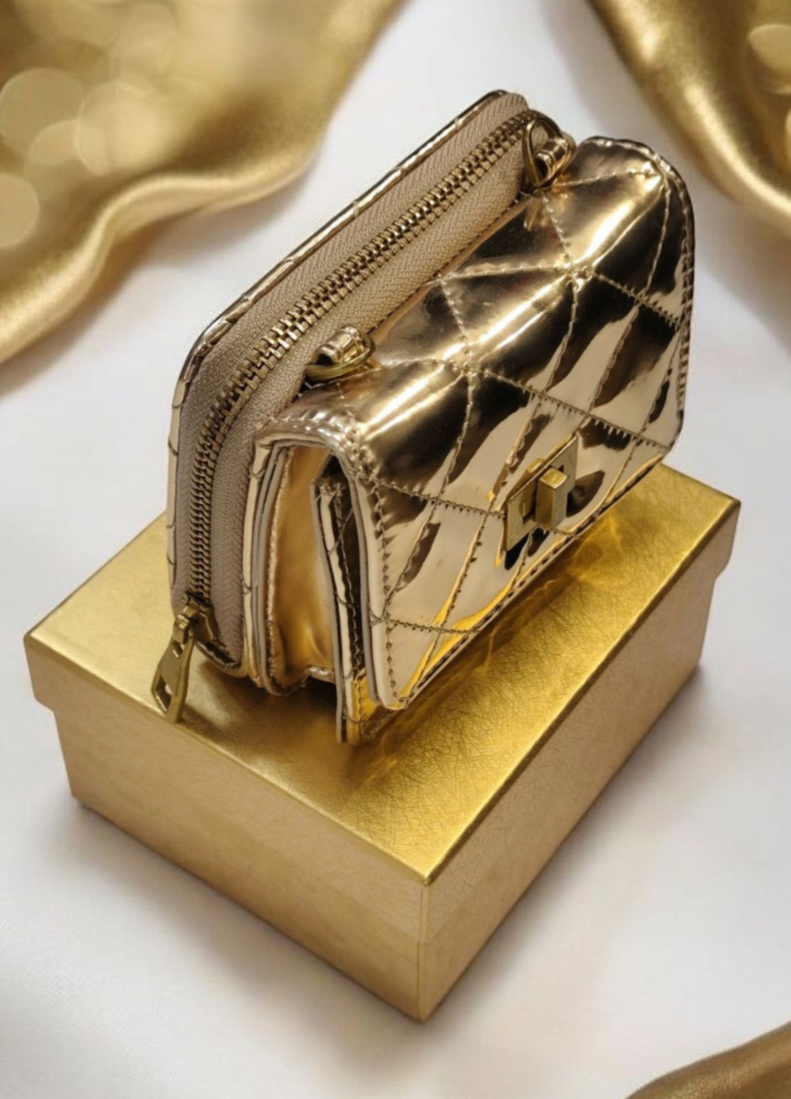 Πορτοφόλι/Τσαντάκι Gold